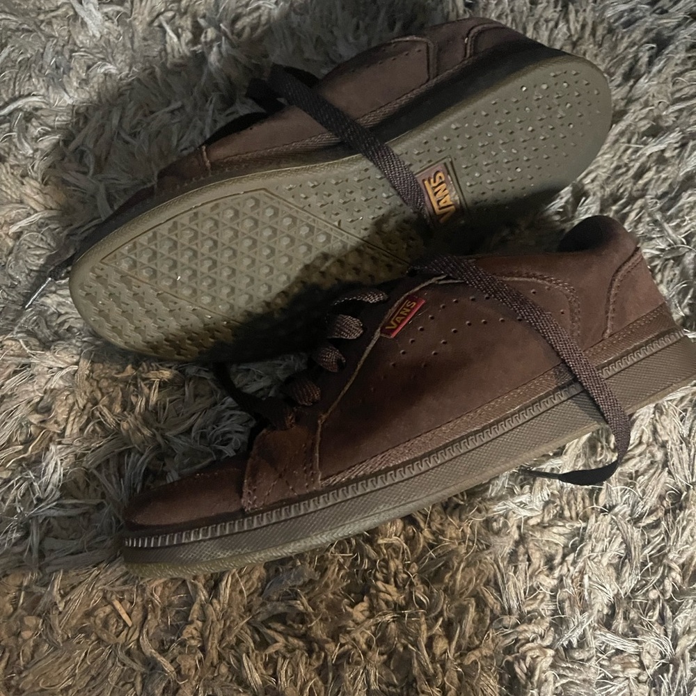 Vans - Picture 3 of 3